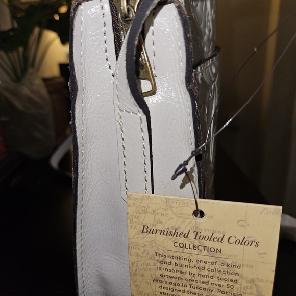 Patricia Naah Elegant White Embossed Bag Set Crossbody With Change Purse - Picture 11 of 13